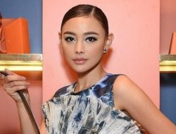 Dukung Palestina, Whulandary Herman Disindir Miss Israel 2013