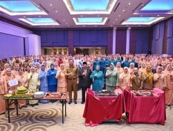 Pj Gubernur Bahtiar Sentil Soal Evaluasi Pejabat Jika Sulsel Tak Bebas Inflasi Cabai