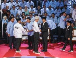 Viral Omongan Prabowo Subianto soal Ndasmu Etik, Ganjar Pranowo Bilang Masyarakat Bisa Menilai