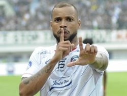 Kondisi Gustavo Almeida Makin Membaik dari Cedera yang Dialaminya