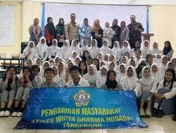 Cegah Efek Skin Care yang Salah, Dosen dan Mahasiswa Stikes Widya Dharma Husada Beri Edukasi pada Siswa SMK Sasmita Jaya