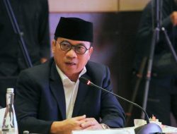 Yandri Susanto Sebar Undangan Acara Pakai Kop dan Stempel dari Kementerian, Mahfud MD: Harus Hati-Hati