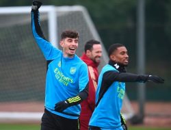 Preview Arsenal vs Chelsea: Beda Misi