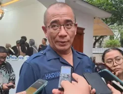Tak Yakin Hasyim Asy’ari Berani Mundur, Ganjar Pranowo: Wong yang di MK Dipecat Masih Menggugat