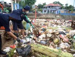 Sungai Watch Sebut Gelas Plastik Air Mineral Aqua Penyumbang Pencemaran Terbesar di Sungai
