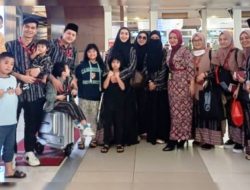 Terlihat Jaga Jarak, Ria Ricis dan Teuku Ryan Pisah Kursi Pesawat