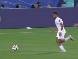 Tampil Baik Lawan Vietnam, Netizen Sebut Yakob Sayuri Sang Penyelamat Timnas Indonesia