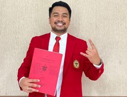 Teliti Kebiasaan Politisi Menotariskan Janji Politiknya ke Masyarakat, Sekretaris AMPG Sulsel Raih Magister