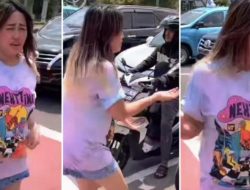 Viral… Pinkan Mambo Diduga Jadi Pengamen di Lampu Merah, Disuruh Suami?