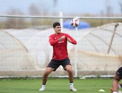 Jelang Kualifikasi Piala Dunia 2026 Shayne Pattynama Disebut Alami Cedera, Media Vietnam Kegirangan
