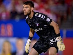 Calon Pemain Naturalisasi Marteen Paes Catat Clean Sheet Saat Lawan Inter Miami yang Diperkuat  Suares dan Messi