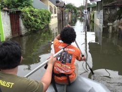 Cegah Maling Beraksi, Polisi Patroli di Kawasan Terdampak Banjir