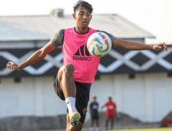 Mengisi Waktu Liburan dengan Aktivitas yang Jauh dari Bola, Ini Hobi Pemain Muda PSM Ivan Nanda