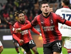 AC Milan Hajar Cagliari di Coppa Italia, Pioli Bahagia Lihat Ketajaman Jovic