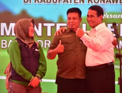 Amran Sulaiman Ajak Petani Kembalikan Kejayaan Indonesia sebagai Lumbung Pangan Dunia