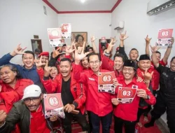 Kader PDIP hingga Sukarelawan Gelar Nobar Debat Capres di Setiap Posko Pemenangan