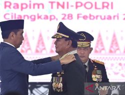 Komentari Alasan Jokowi Beri Prabowo Pangkat Bintang 4, Ernest Prakasa: Atur Aja Pak