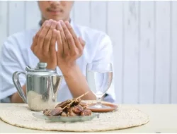Tata Cara Berbuka Puasa Secara Sehat: Hindari Langsung Makan Gorengan  