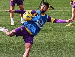 Preview Fiorentina vs Lazio: Saling Sikut