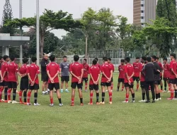 Hari Pertama TC Timnas Indonesia U-16, Nova Arianto Fokus Fisik dan Kebugaran Pemain
