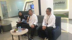 Direktur Wholesale & International Service Telkom, Bogi Witjaksono bersama EVP Telkom Regional VII KTI, Agus Yudha Basuki