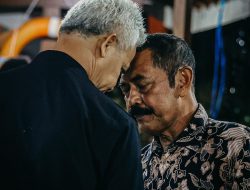 Foto Bareng Mantan Wakil Jokowi, Ganjar Pranowo: Teman Seperjuangan Tak Akan Balik Kanan