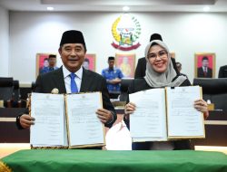 DPRD-Pj Gubernur Sulsel Sahkan Perda Perlindungan dan Pengelolaan Lingkungan Hidup hingga Pedoman Pelaksanaan Jasa Konstruksi