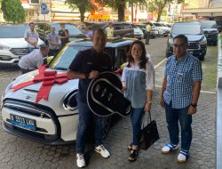 Jackpot! Warga Makassar Dapat Mini Cooper dari Undian BRImo Festival