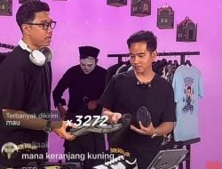 Cawapres Gibran Rakabuming Live di TikTok, Jualan Sepatu hingga Kaos