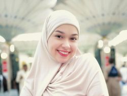 Rebecca Klopper Umrah, Begini Respons Netizen