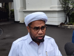 Tuding Roy Suryo Didanai Asing, Ngabalin Malah Disebut Terima Anggaran Jumbo