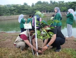 Hari Bumi Sedunia, Pemprov Sulsel – Huadi Group Ikut Penghijauan Bersama Program Sedekah Pohon