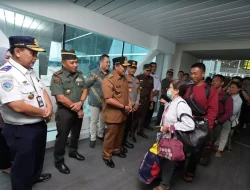 Resmi Dibuka Pj Gubernur Bahtiar, Penerbangan Rute Makassar – Banjarmasin Beroperasi