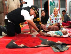 Pj Gubernur Bahtiar Kunjungi Titik Banjir Terparah di Luwu