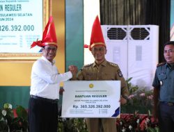 Serahkan Bantuan Pertanian Rp 410 Miliar untuk Bencana di Sulsel, Mentan Amran: Ini Tugas Khusus dari Presiden