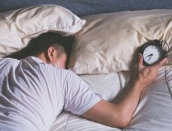 Sering Alami Kesulitan Bangun Pagi? Coba Lakukan Ini