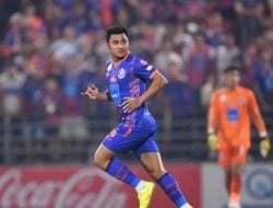 Asnawi Beri Semangat ke Pratama Arhan Usai Dapat Kartu Merah di Laga Debut bersama Suwon FC
