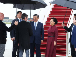 Presiden China, Prancis, dan Komisi Eropa Pertemuan Trilateral