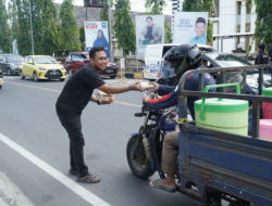 Relawan Bebas Manggazali Bagikan 1.000 Roti, Warga: Terima kasih, Ini Sangat Bermanfaat