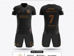 Warung Madura Diganggu Pengusaha Ritel, Madura United Beri Dukungan dalam Jersey Spesial: Bertarung Lawan Gajah Penguasa
