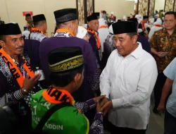 441 Calon Jemaah Haji Embarkasi Makassar Diberangkatkan, Pj Gubernur Bahtiar Sampaikan Ini