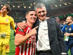 Mendilibar Pimpin Olimpiacos Juara Liga Konferensi Eropa 12 Bulan Setelah Antar Sevilla Kampiun Liga Europa