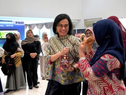 Harus Terus Berdaya, Sri Mulyani Beri Semangat Pelaku UMKM Binaan PNM