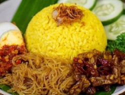 Nasi Kuning, Sang Legenda Kuliner yang Tak Lekang Zaman