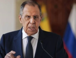 Rusia Siap Bekerja Sama dengan Pemimpin AS Pilihan Rakyat, Lavrov Puji Penolakan Vance terhadap Bantuan Militer untuk Ukraina