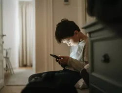 Generasi Gadget, Belenggu atau Jendela Dunia?