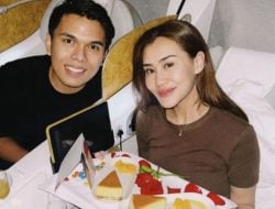 Ketahuan Ingin Makan Mie Instan, Thariq Halilintar Langsung Kicep Depan Aaliyah Massaid