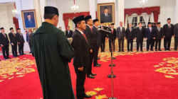 Suasana pelantikan menteri dan wakil menteri Kabinet Indonesia Maju Periode 2019-2024 oleh Presiden RI Joko Widodo di Istana Negara, Jakarta, Senin (19/8/2024). ANTARA/Mentari Dwi Gayati