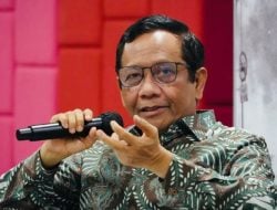 Mahfud Ungkap Ancaman Terselubung Jokowi ke Prabowo Soal Pemakzulan Gibran, Said Didu: Pengirimnya Pejabat