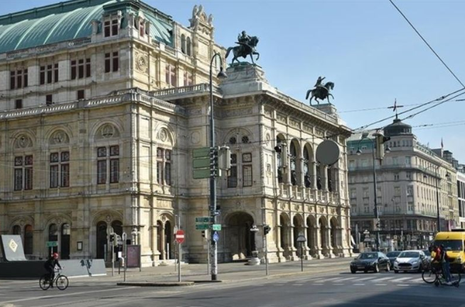 Kongres Palestina Merdeka (Free Palestine) berhasil digelar di Wina, ibukota Austria pada Sabtu (5/10/2024) meskipun ada upaya pihak berwenang setempat untuk membatalkan acara tersebut. /ANTARA/Anadolu/py